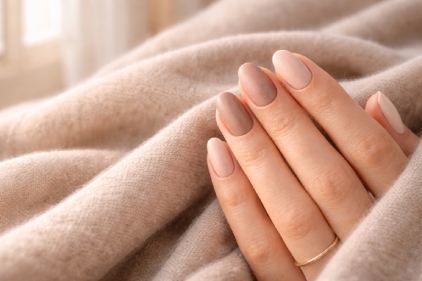 Cashmere nails